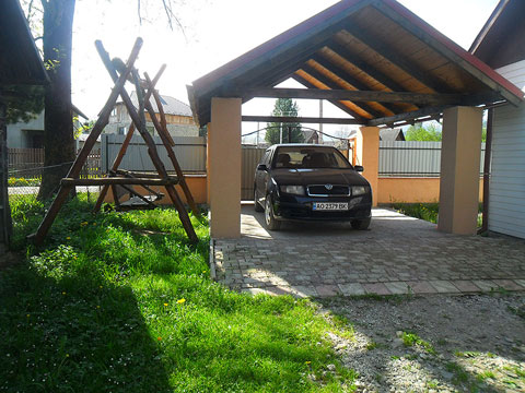 Лазещина Азалія 
